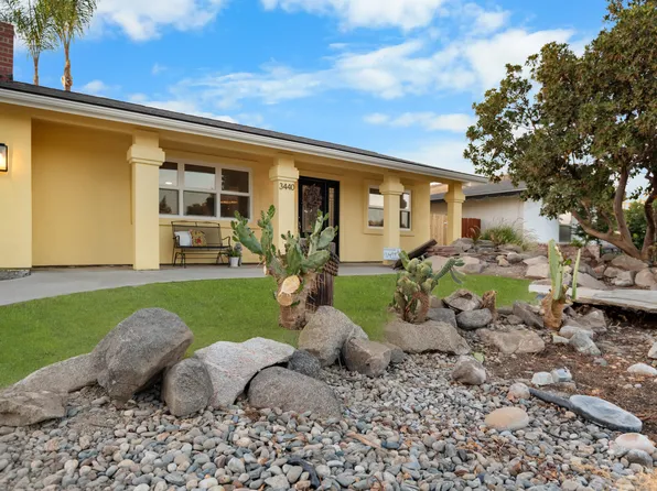 3440 W Pryor Avenue W, Visalia, CA 93277