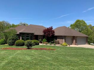 1935 W James River Dr, Nixa, MO 65714