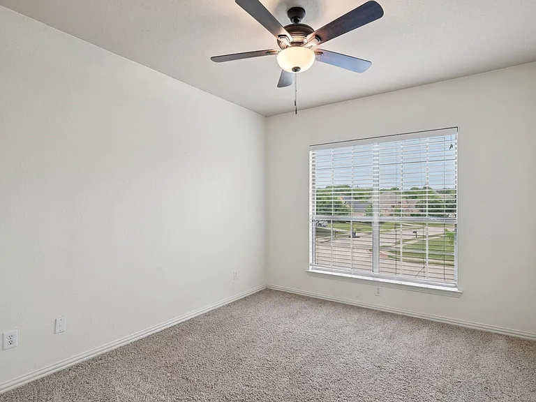 920 Norma Ln — Photo 31