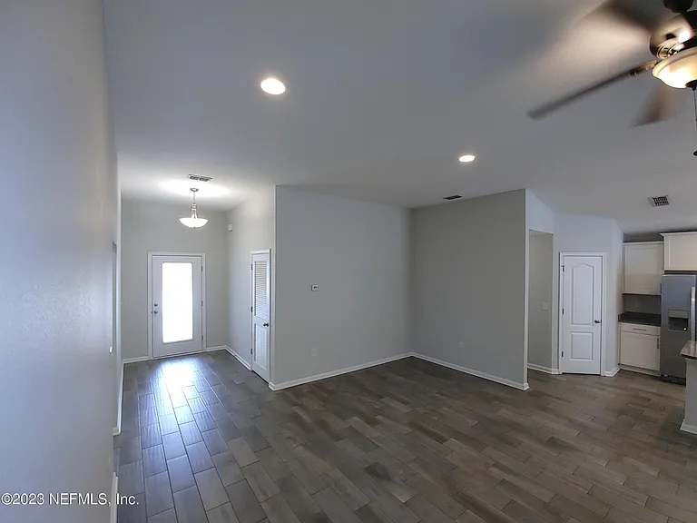 208 Midway Park Dr — Photo 10