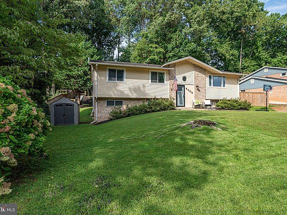 5th image of 4908 Gainsborough Dr