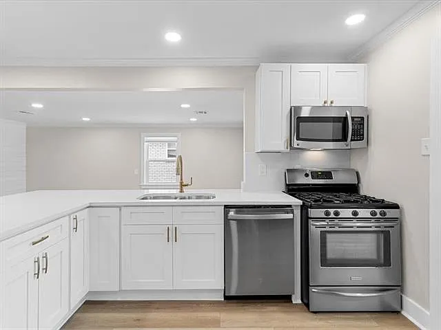 1308 Carnation Ave — Photo 7