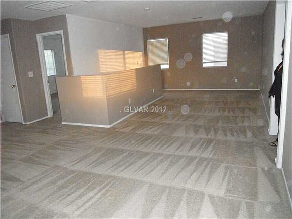 3rd image of 1013 Cliffbrook Hedge Ave