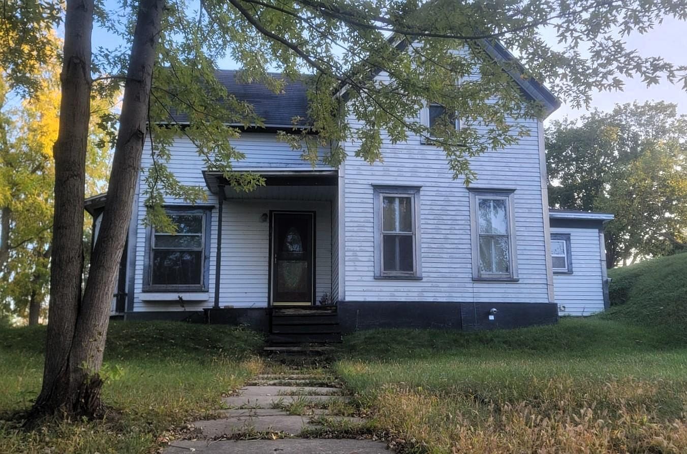 112 Bluff St E, Lake Benton, MN 56149 MLS 6435070 Zillow