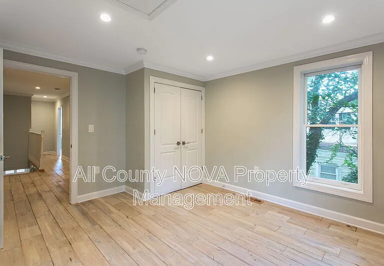 2217 14th St SE — Photo 11