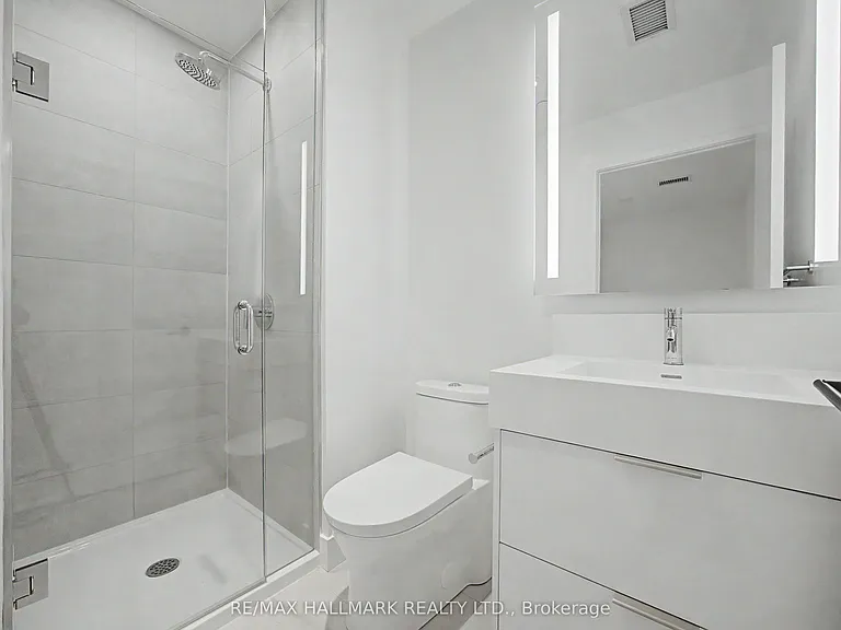 308 Jarvis St #210 — Photo 16