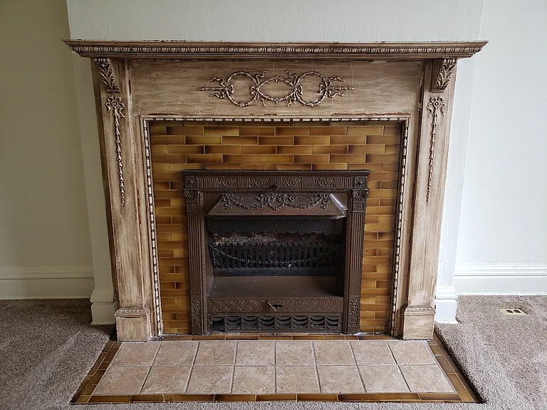 721 E 1st St #2 — Photo 1