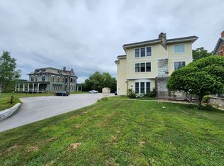 SW 1231 11th Ave, Moline, IL 61265