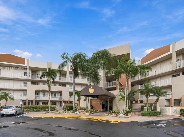 7456 Granville Dr #308, Tamarac, FL 33321