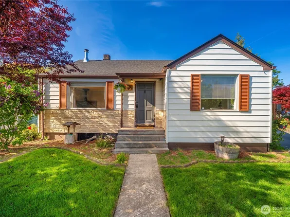 1015 119th Street S, Parkland, WA 98444
