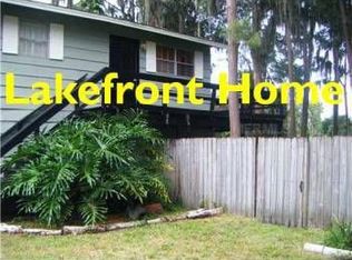 17015 Paula Ln, Lutz, FL 33558