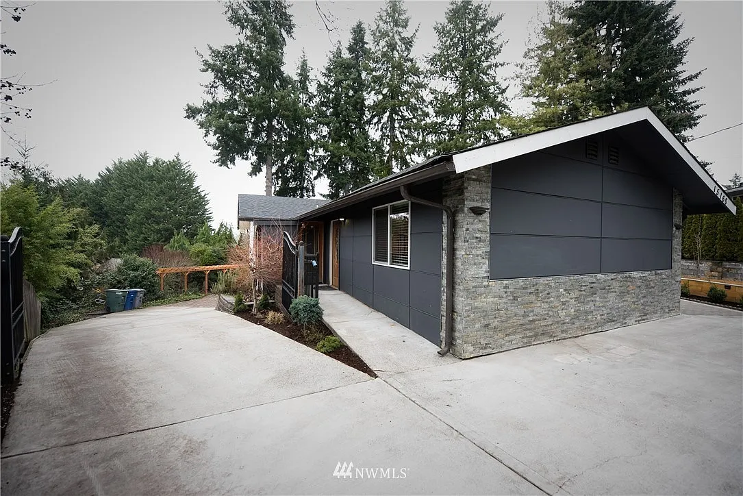 7 bed, 3.5 bath, 3140 sqft, $6,250 — Photo 3