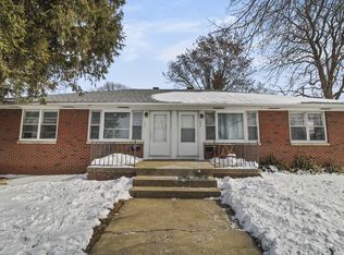 202 S Mattis Ave, Champaign, IL 61821