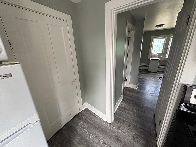 208 Town St — Photo 5