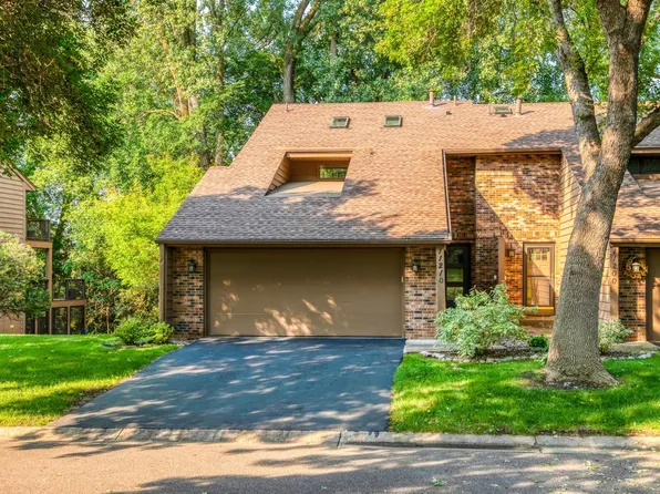 11210 36th Pl N, Plymouth, MN 55441