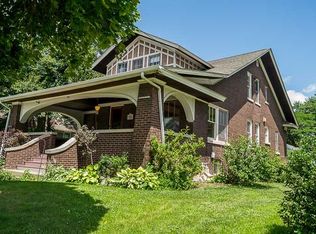 223 Hill Ave, Elgin, IL