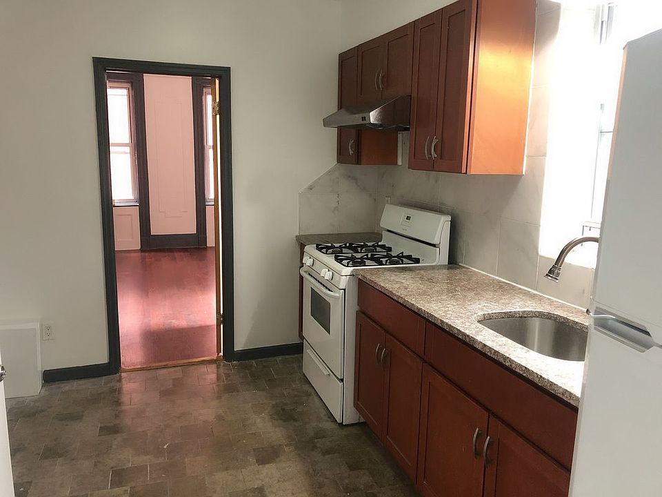 1st image of 375 Broome St APT 15