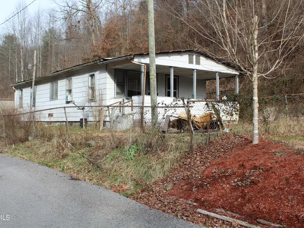3179 Ely Pucketts Creek Rd, Pennington Gap, VA 24277