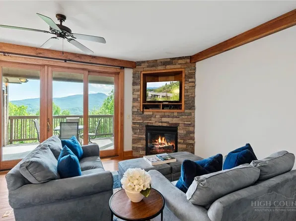 142 Evening View Lane #CA3, Boone, NC 28607