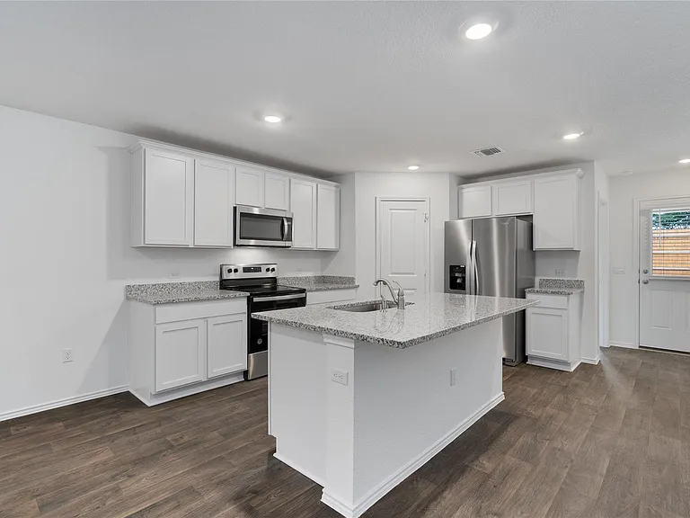 18609 Cremello Dr #B — Photo 3
