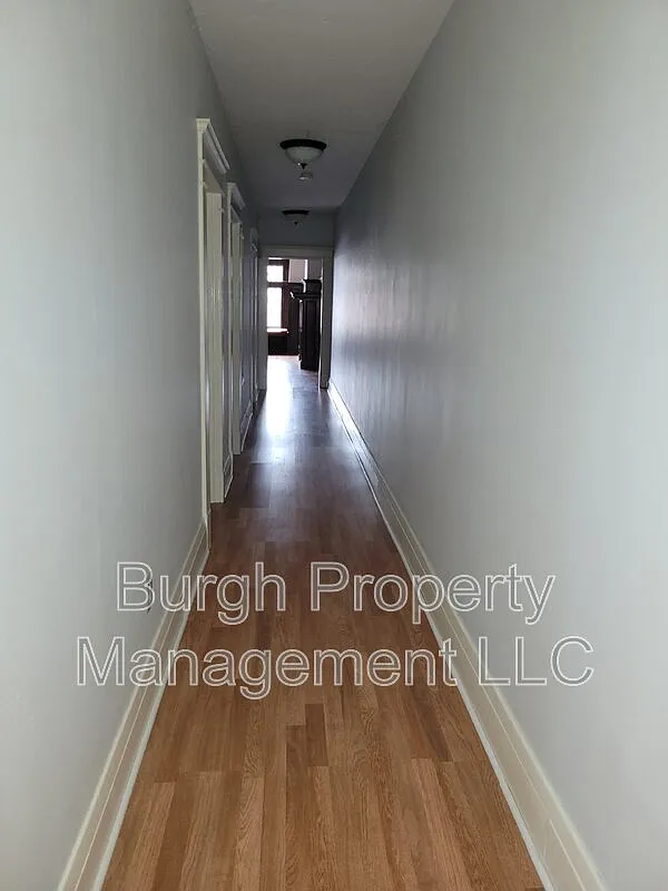Shadyside — Photo 4