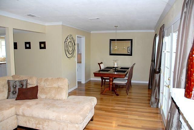 1st image of 2124 Greenfield Dr