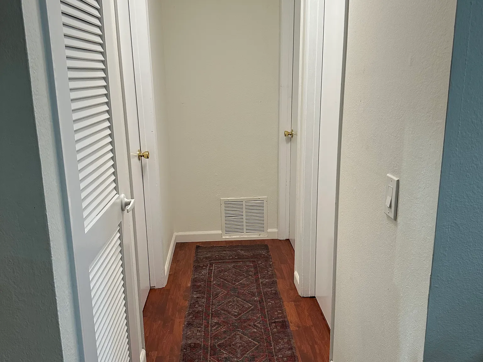 274 Stonegate Cir — Photo 4