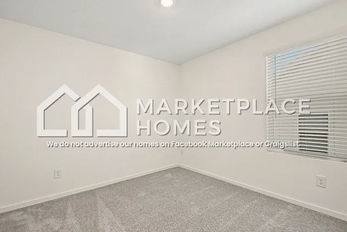 10749 Revolver Dr — Photo 24