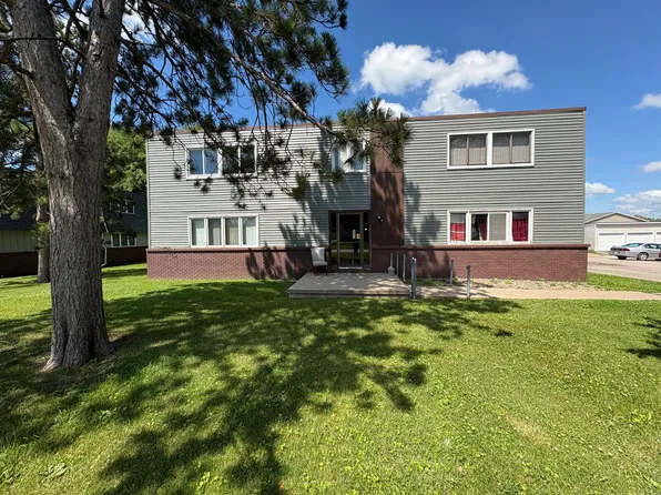 746 Russell Rd, 746 Russell Rd APT 8, Waterloo, IA 50701
