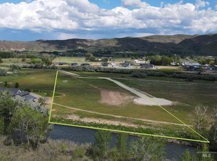 2475 River Ranch Ln, Emmett, ID 83617