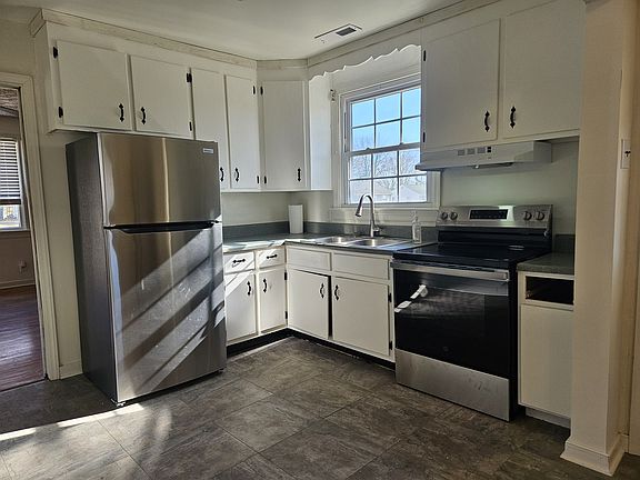 4th image of 3614 Ammons Ave