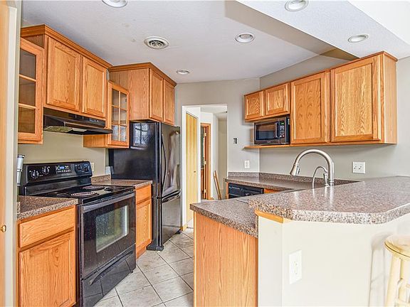2nd image of 102 S Water Side Ct Unit 2