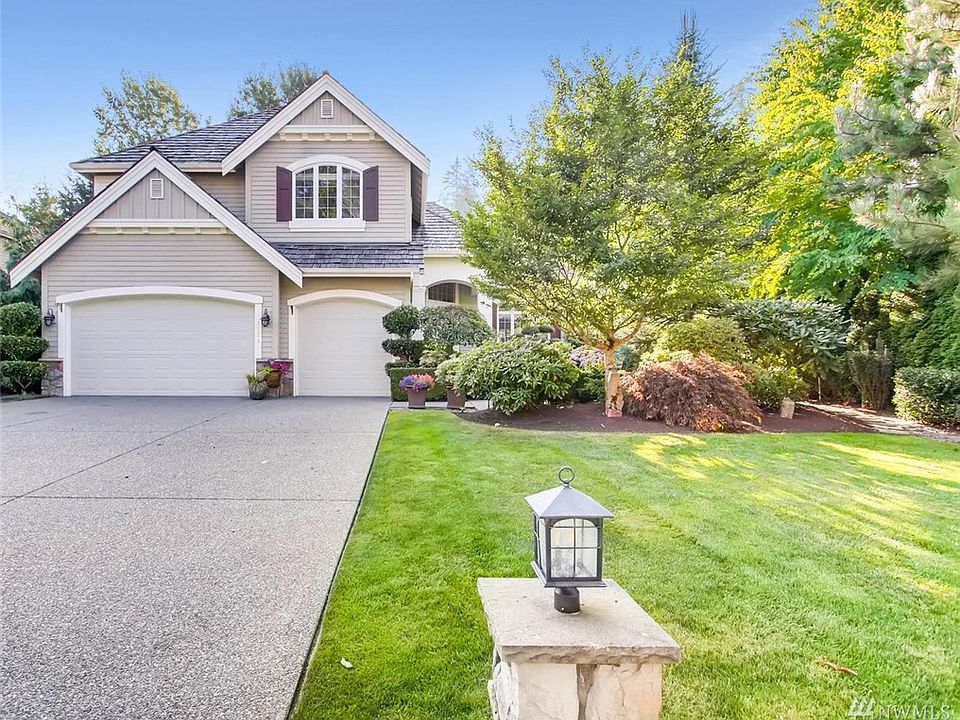1st image of 14528 3rd Dr SE