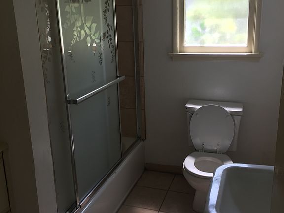 4th image of 4225 Campbell Dr