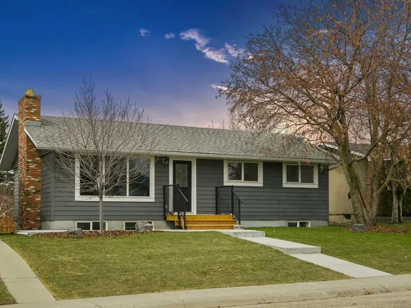 36 S Maple Court Cres SE, Calgary, AB T2J 1V7