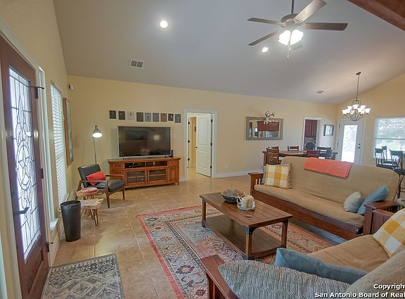 4th image of 317 Eagle Ridge Dr
