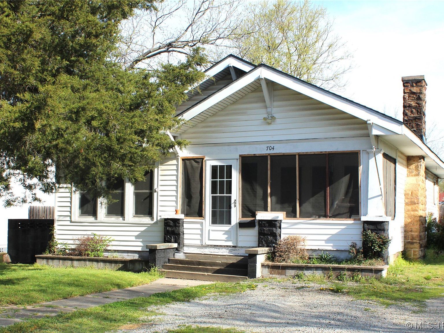 704 W Moore St, Henryetta, OK 74437 Zillow