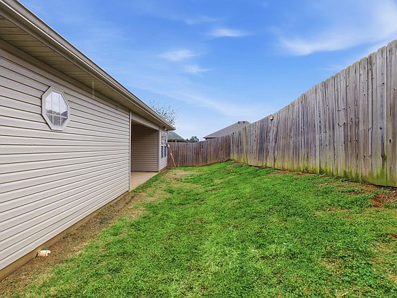 5th image of 3322 Moss Creek Dr