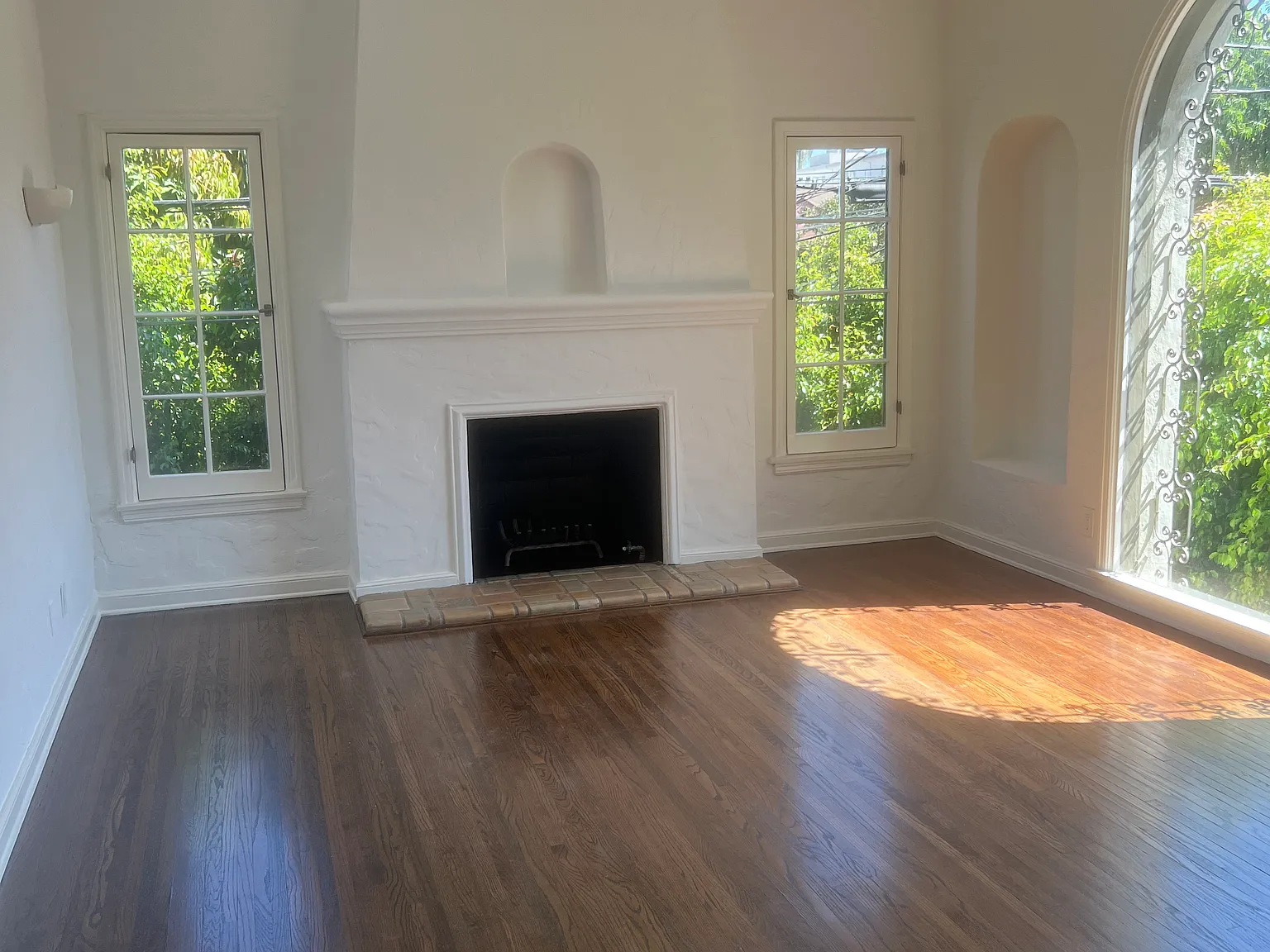 Edgewood Pl, Los Angeles — Photo 1