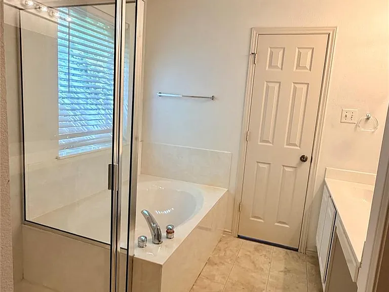 1005 Traci Michelle Dr — Photo 10