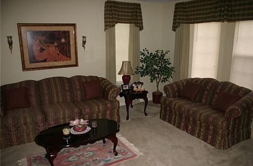 4th image of 7226 Belle Meade St