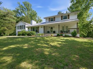1125 Porter Rd, Burns, TN 37029