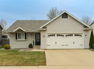 4147 Peregrine Ln SE, Rochester, MN 55904