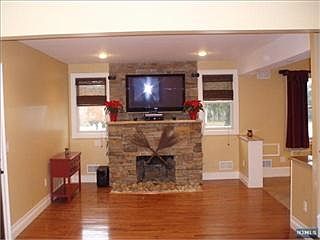 3rd image of 79 Clairmont Ave