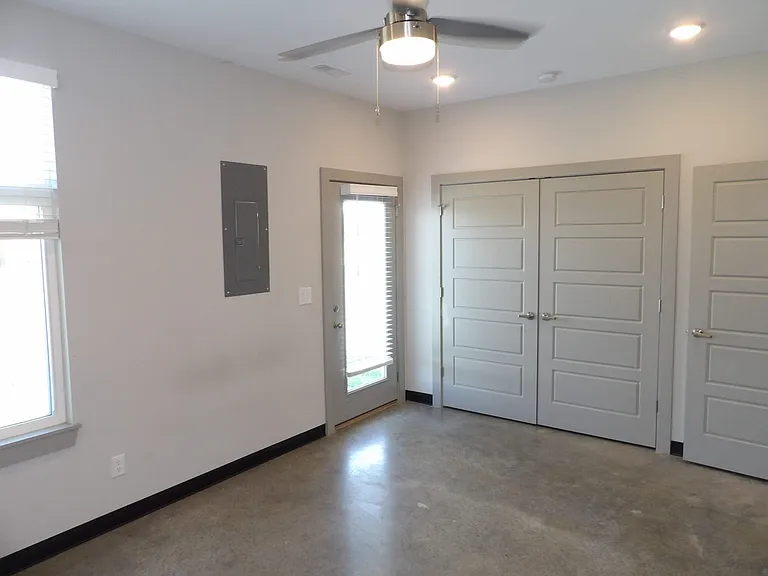 10907 Cole Thompson Ln — Photo 14