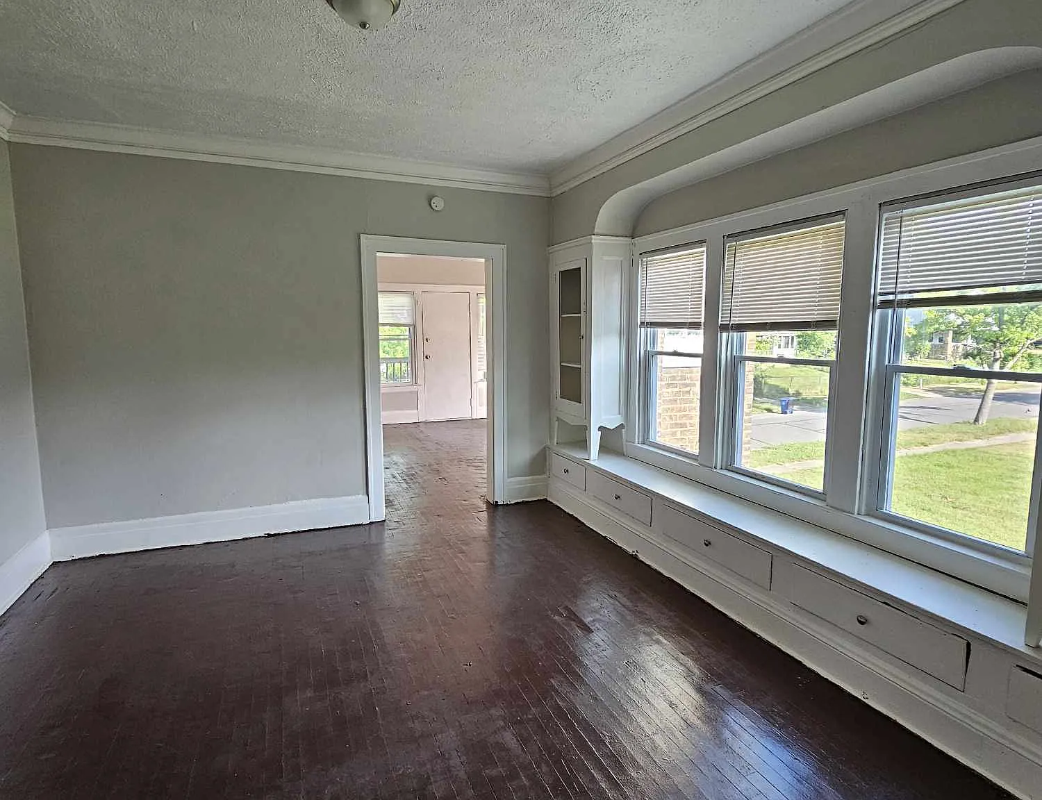 2 bed, 950 sqft, $850 — Photo 3