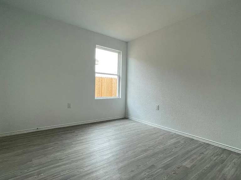4506 Zoe Pass — Photo 17