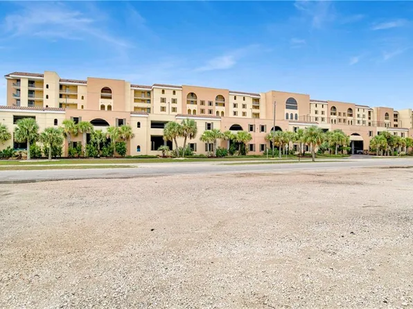 1601 Bienville Blvd APT 205, Dauphin Island, AL 36528
