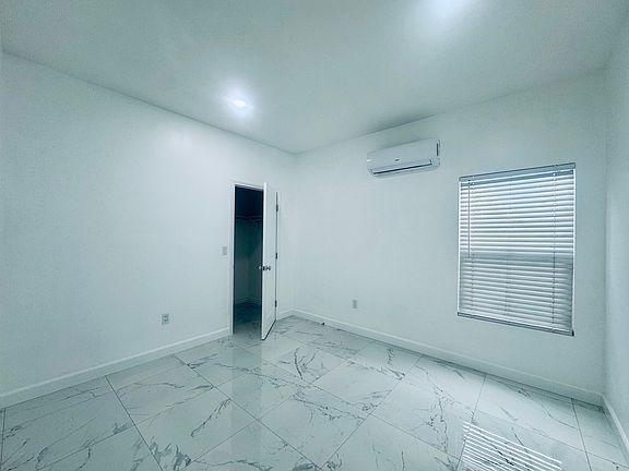 3rd image of 15051 Neece St #Adu