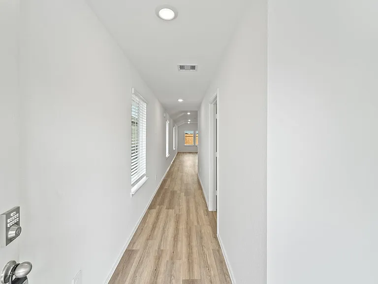 1011 Vilana Ridge Ln — Photo 4